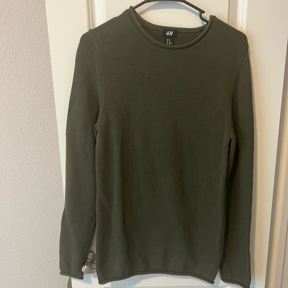H&M unisex crew neck sweater